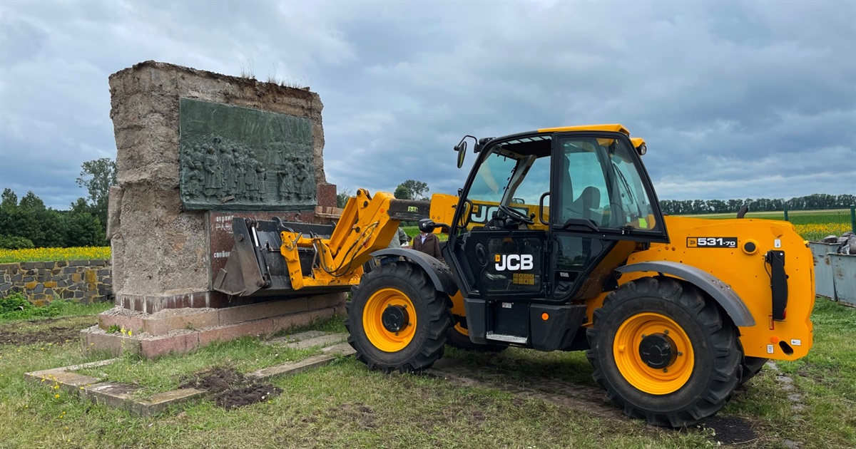 На Переяславщині демонтували ще один пам’ятник на честь "возз’єднання" України з росією
