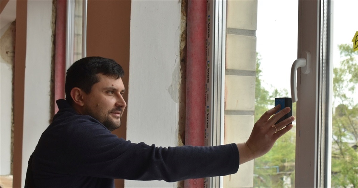У закладах освіти Звягельської громади завершують заміну віконних блоків