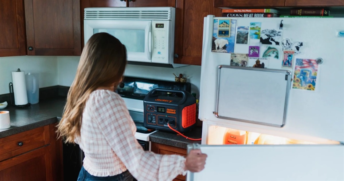 Жителів Житомирщини закликають до економії електроенергії: як заощадити