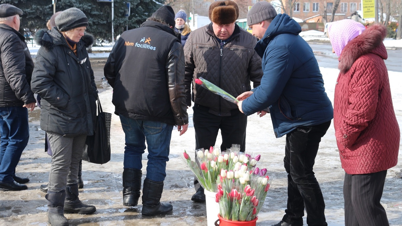 Продавці квітів розказали про ціни на свій товар напередодні 8 березня
