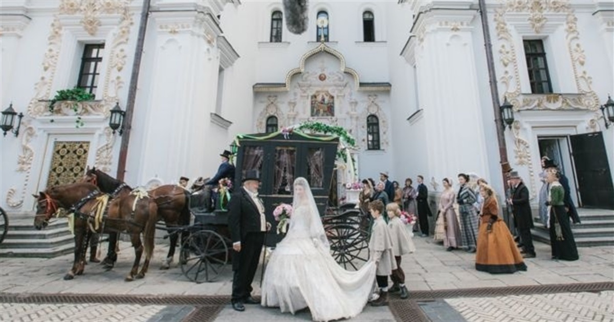 Складаємо пазли і дивимося атмосферні фото із популярного українського серіалу "Кріпосна"