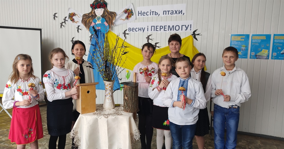 Несіть, птахи, весну і Перемогу! В Тучненській гімназії провели свято зустрічі птахів