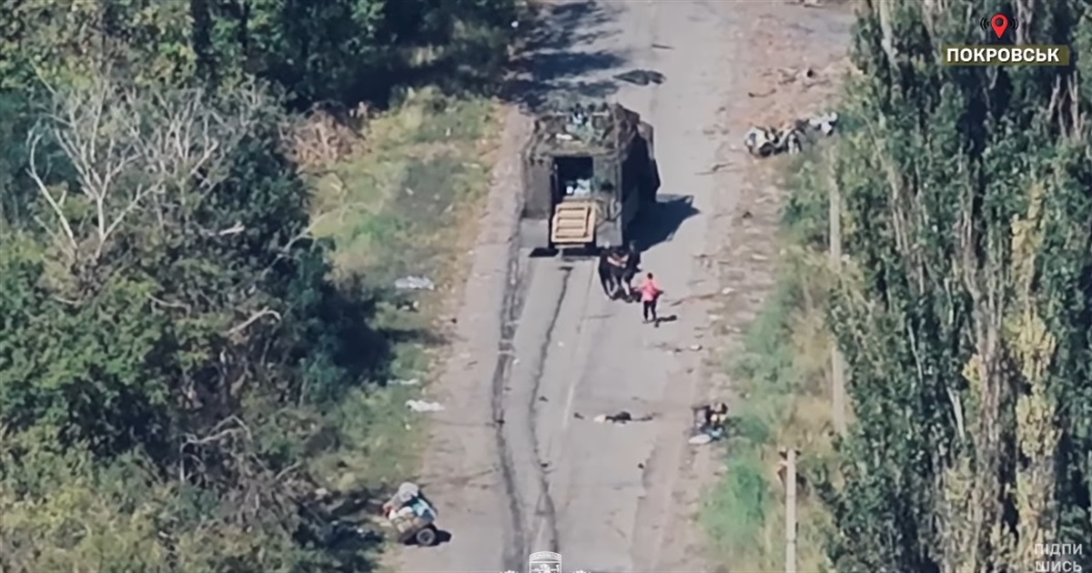 Військові врятували з Покровська цивільного. Він підірвався на міні окупантів — подробиці