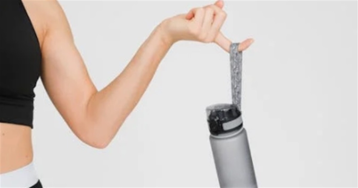 Друк на пляшках для води: як створити корисний аксесуар з вашим характером