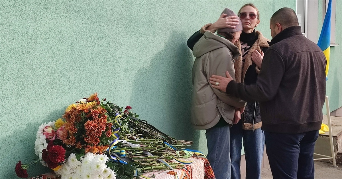 В Ізмаїлі вшанували пам'ять захисника Олексія Гайсюка: відкрито меморіальну дошку з його ім’ям