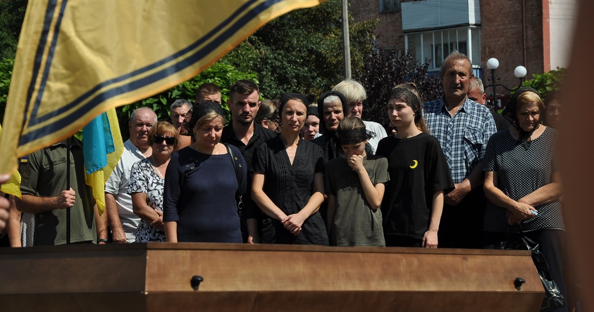У Сарнах попрощалися з 47-річним «азовцем» Анатолієм Царуком