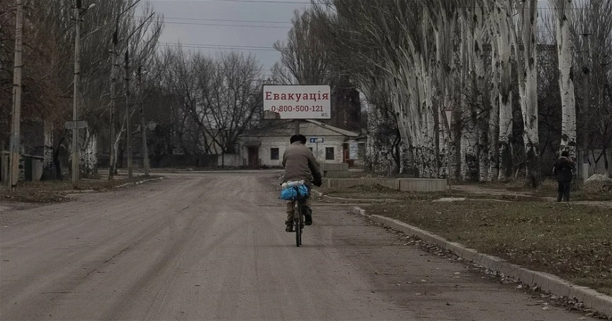 Авіаудари, полювання на людей і боротьба за виживання. Що відбувається у прифронтовому Покровську