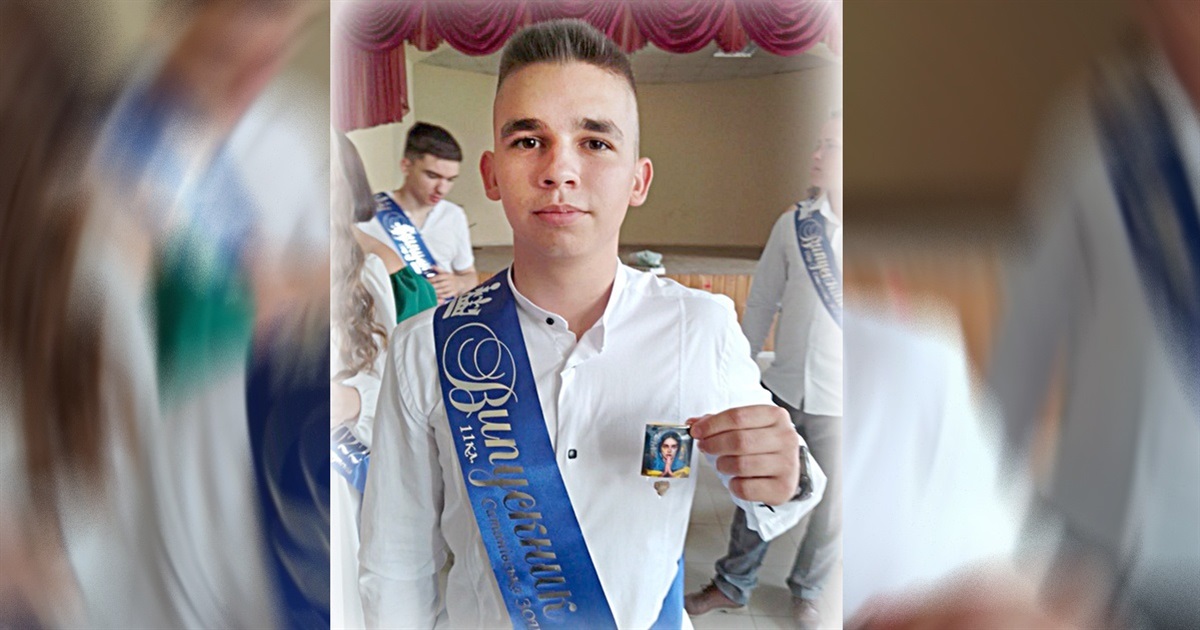 Випускники Сатанівської громади отримали «Божі Камені». Обереги доставлено з Ізраїлю