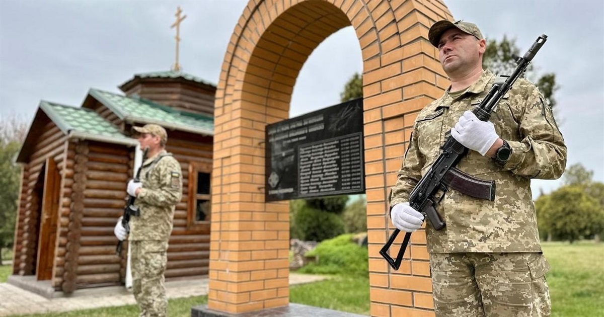 Прикордонники Ізмаїльського загону вшанували пам’ять побратимів, які загинули в авіакатастрофі