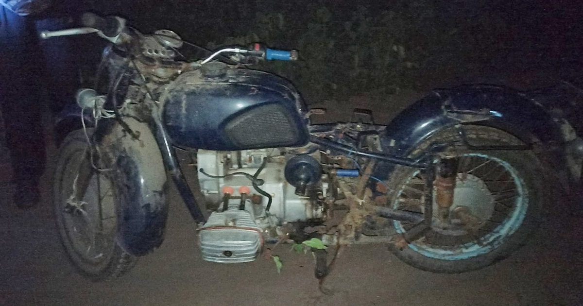 Крадіжка у Ворожбі: зловмисник викрав із сараю неробочий мотоцикл