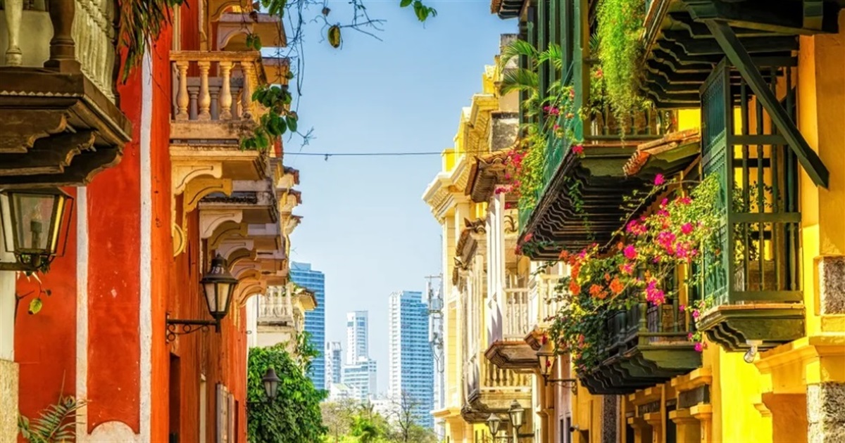 Куди їхати, щоб побачити світ у всіх барвах — рейтинг 30 найяскравіших міст