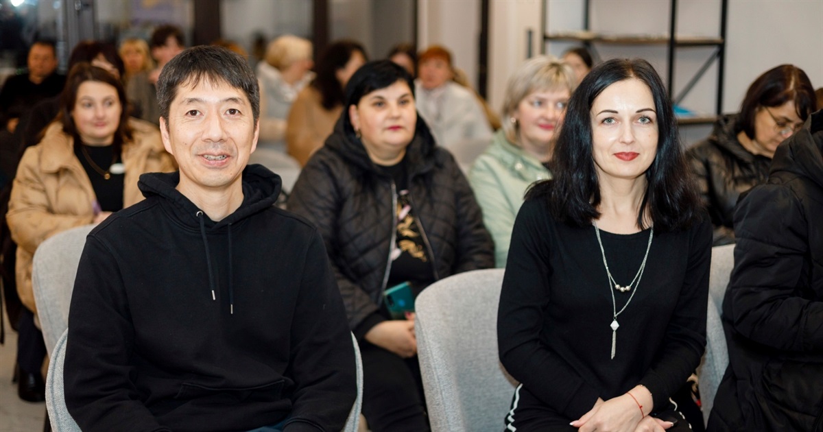 У Звягелі презентували книгу про посттравматичне зростання для українських ветеранів