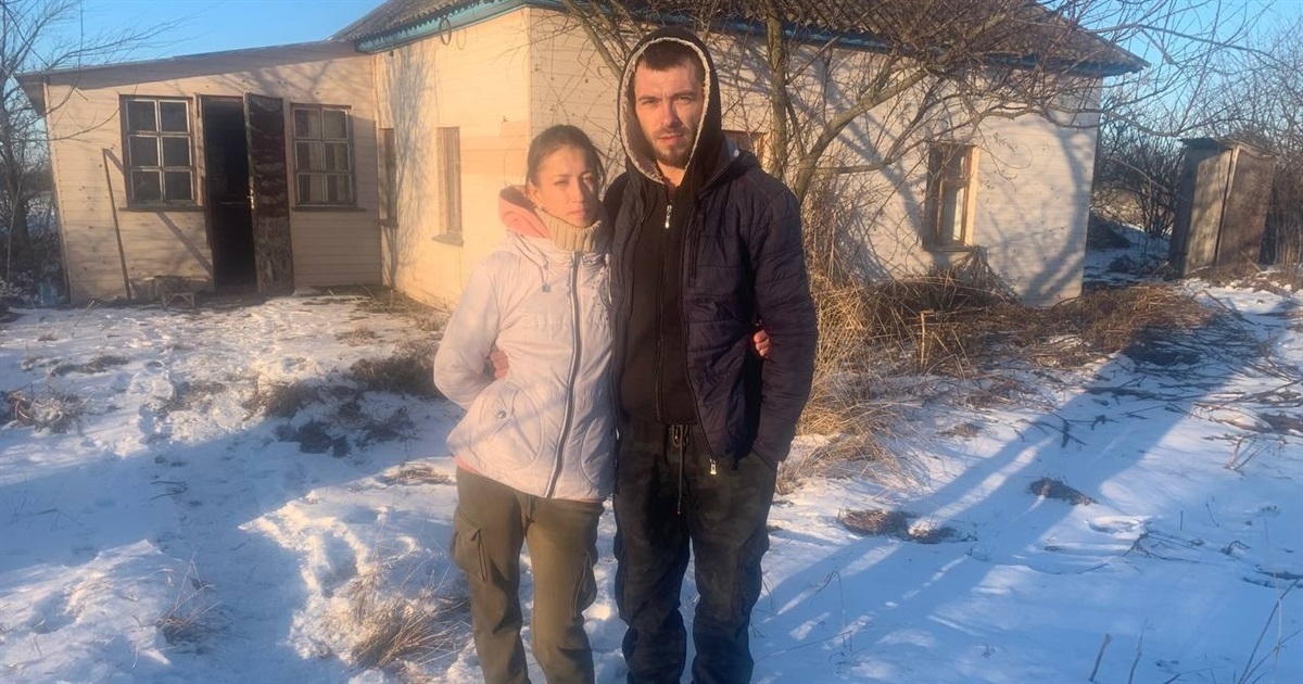 Добрі люди прихистили родину погорільців із Вінинців, втративши все, вони потребують допомоги