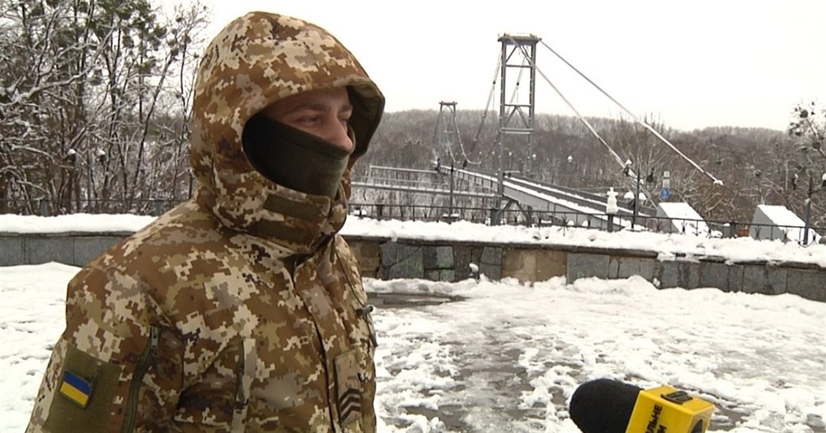 "Подумки попрощався із життям", – 24 лютого прикордонник Дмитро зустрів на посту на Донеччині