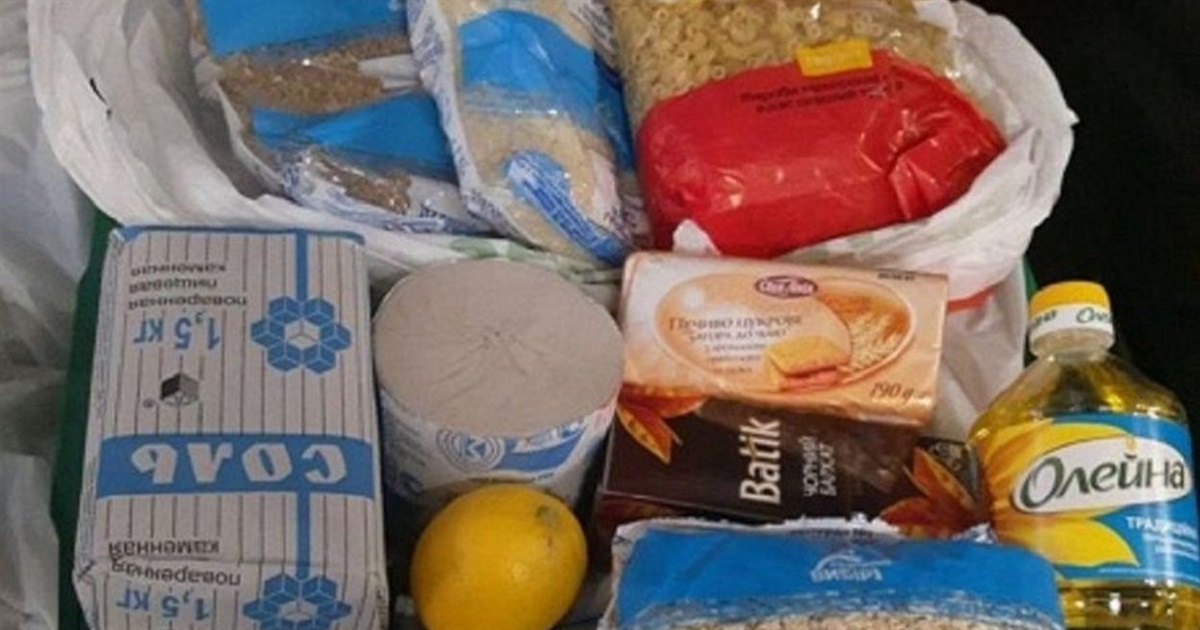 Помощь нуждающимся: набор базовых продуктов питания рассчитан на 14 дней (видео)