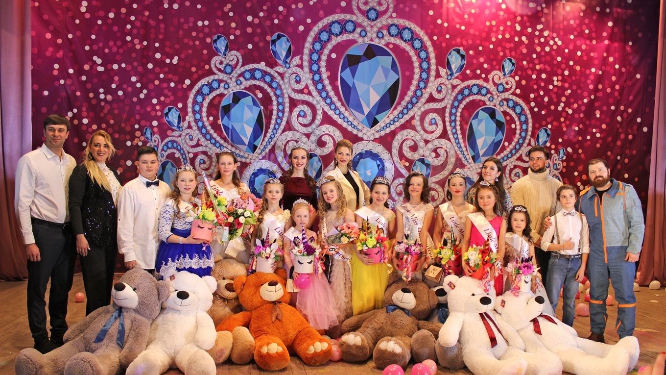 Корона переможниці дитячого конкурсу краси Менської громади Little Miss поїхала у Дягову