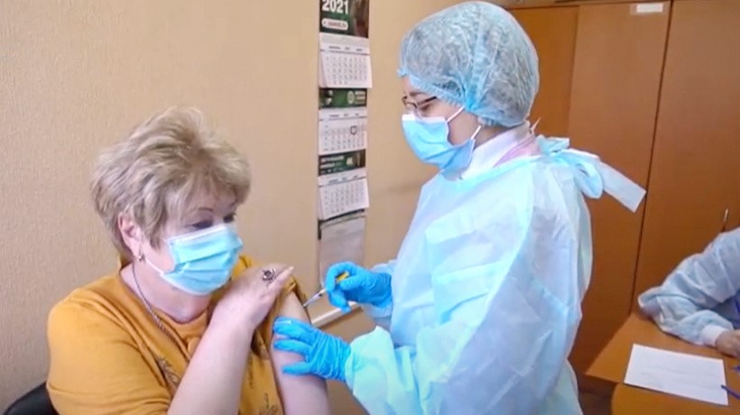 Вакцинація освітян: що потрібно знати
