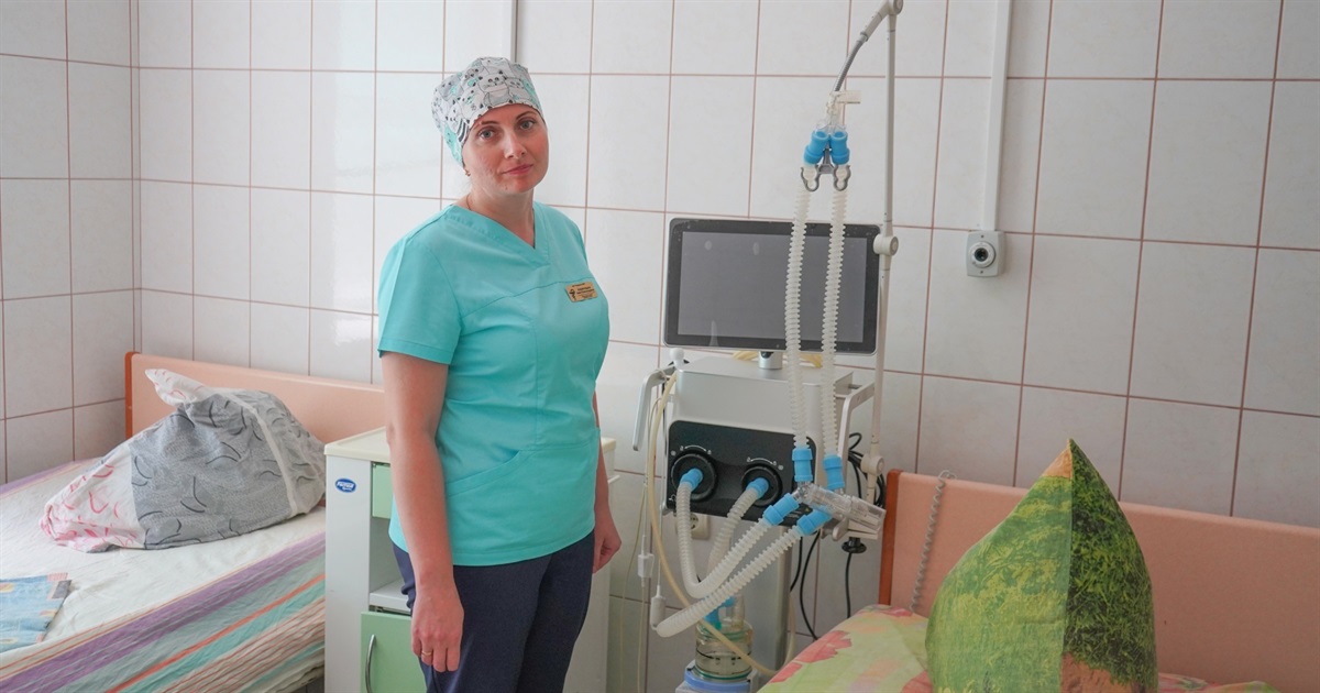 «Для когось — це просто браслетик». Історія медичної сестри Нелі Комарніцької у новелі