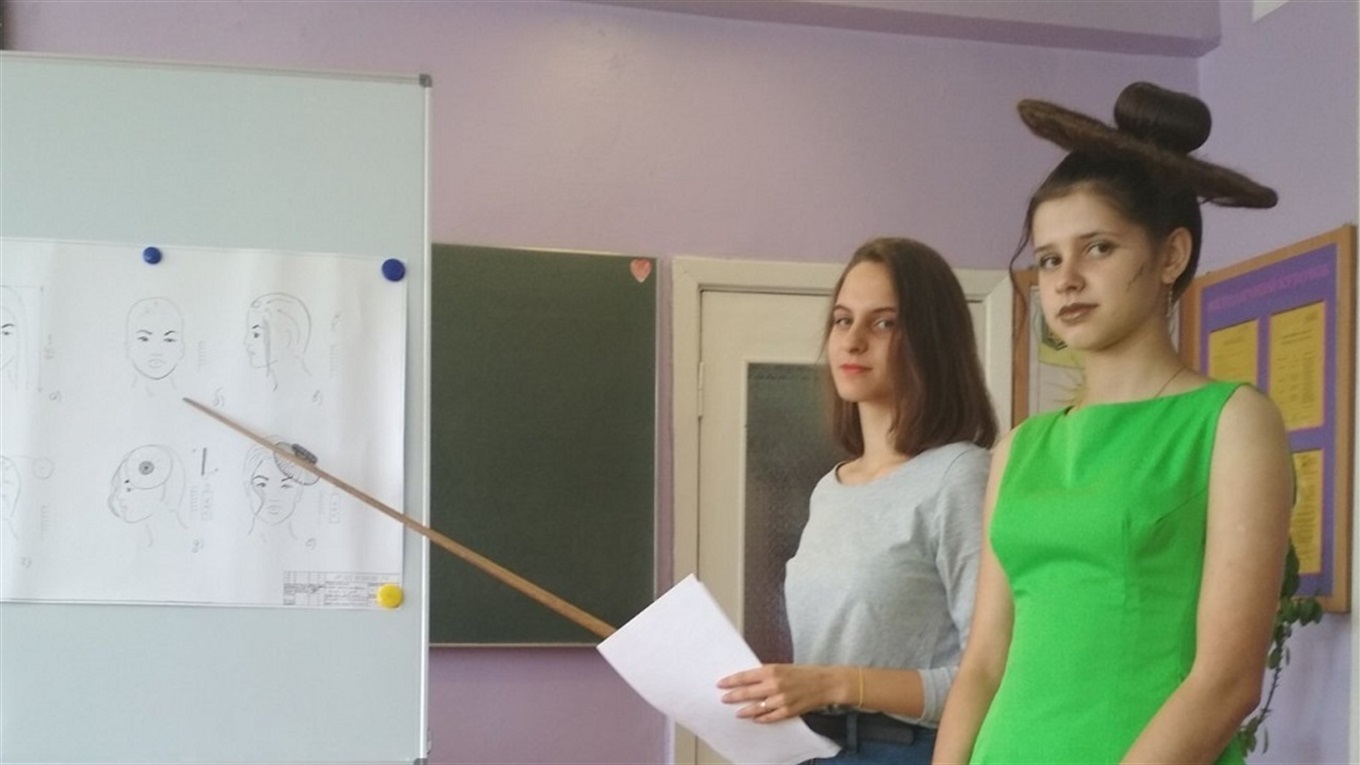 Як калинівські студенти-перукарі захищали курсові проекти