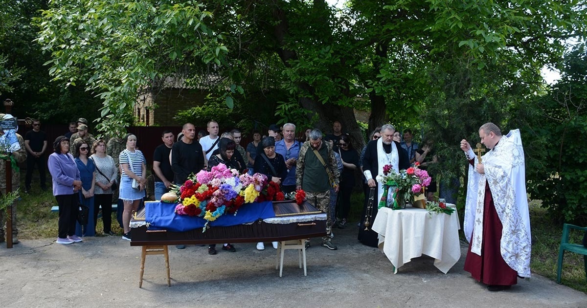 Віддав своє життя за Вітчизну, за майбутнє кожного з нас: у Кагарлику поховали воїна Юрія Погребняка