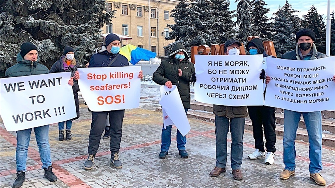 Протест моряков Измаила: отрасль не слышит своих работников (видео)