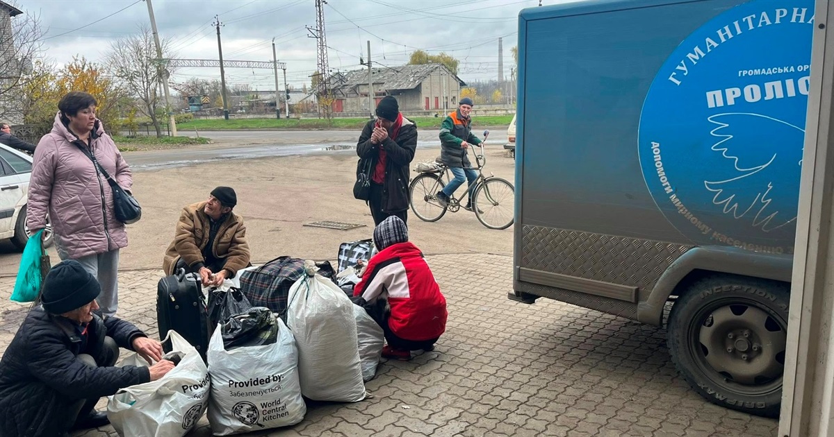 Охочих виїхати з Донеччини побільшало. Люди розчаровуються, коли їдуть з-під обстрілів — чому так?