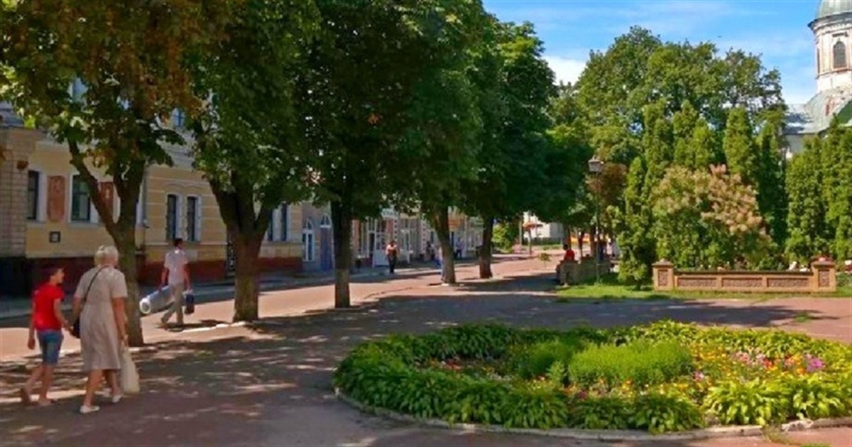Жителі Ніжина роками ходили вулицею під якою знаходилися підземні тунелі