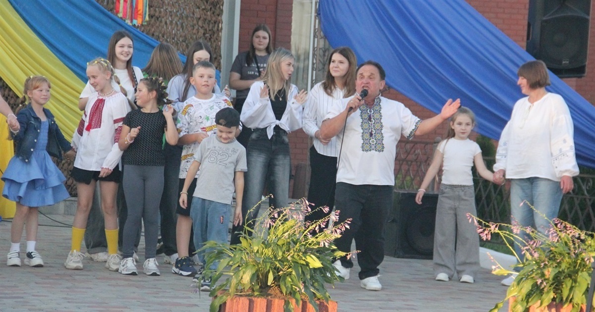 У Радівці відзначили День села: не для розваги, а щоб допомогти українським воїнам