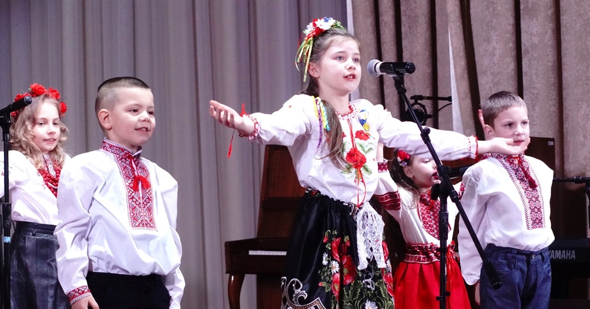 Як "мистецький фронт" Переяславщини збирає кошти на ЗСУ: ВІДЕО