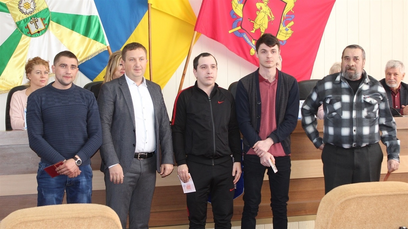 Сергей, Михаил и два Олега получили медали за мужество, проявленное на пожаре