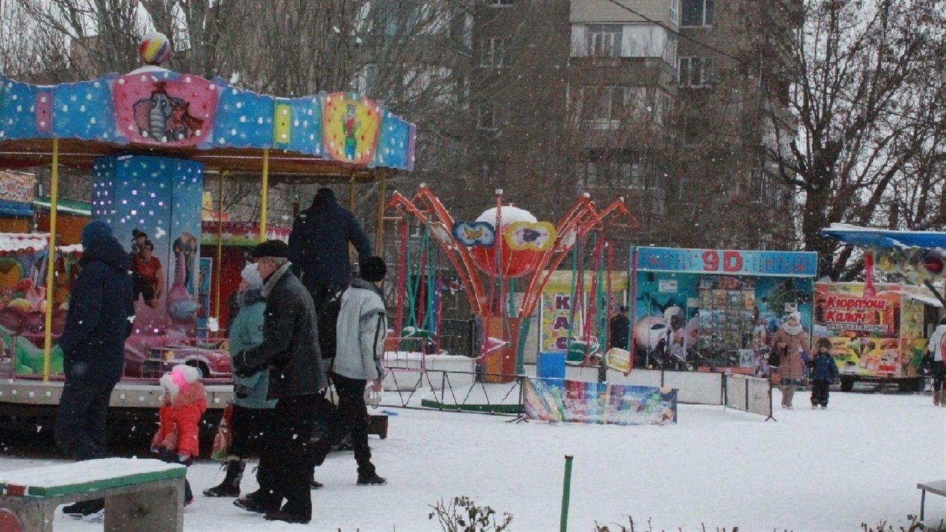 Як у Мелітополі на новорічні свята працюватимуть банки, пошта, державні установи 