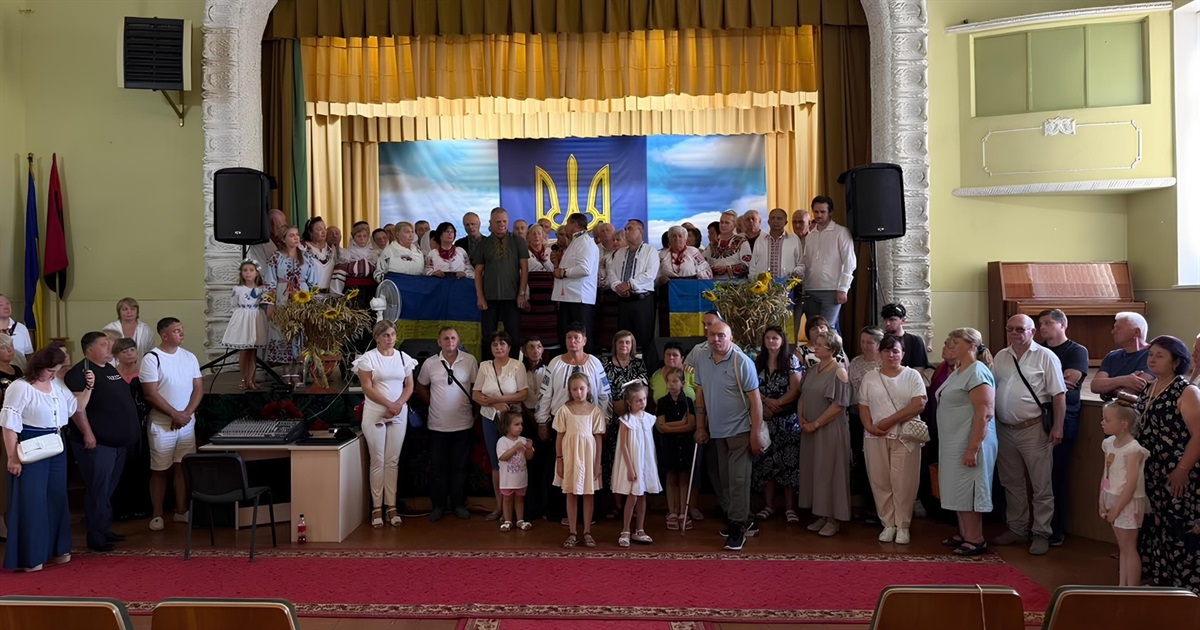 “Гордімося, друзі, що ми українці!” — благодійний концерт, що об’єднав громаду заради Захисників