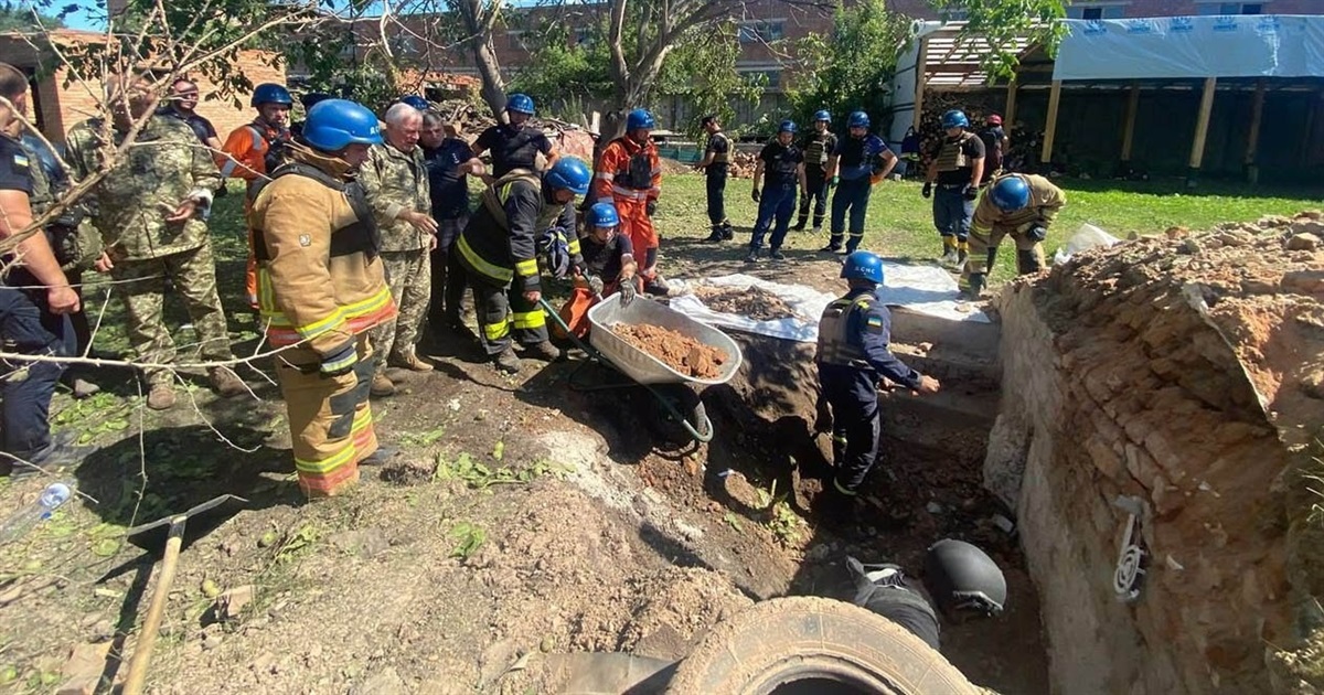 Двоє загиблих та 10 поранених внаслідок обстрілу: 18 липня в Білопіллі оголошено день жалоби