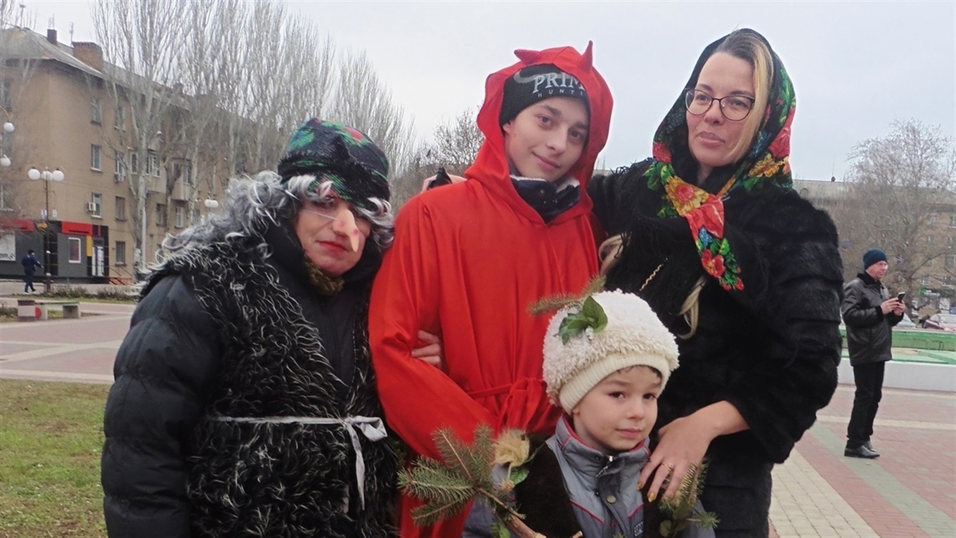 Коляда хором: в Мелитополе народными гуляниями отпраздновали Рождество Христово 