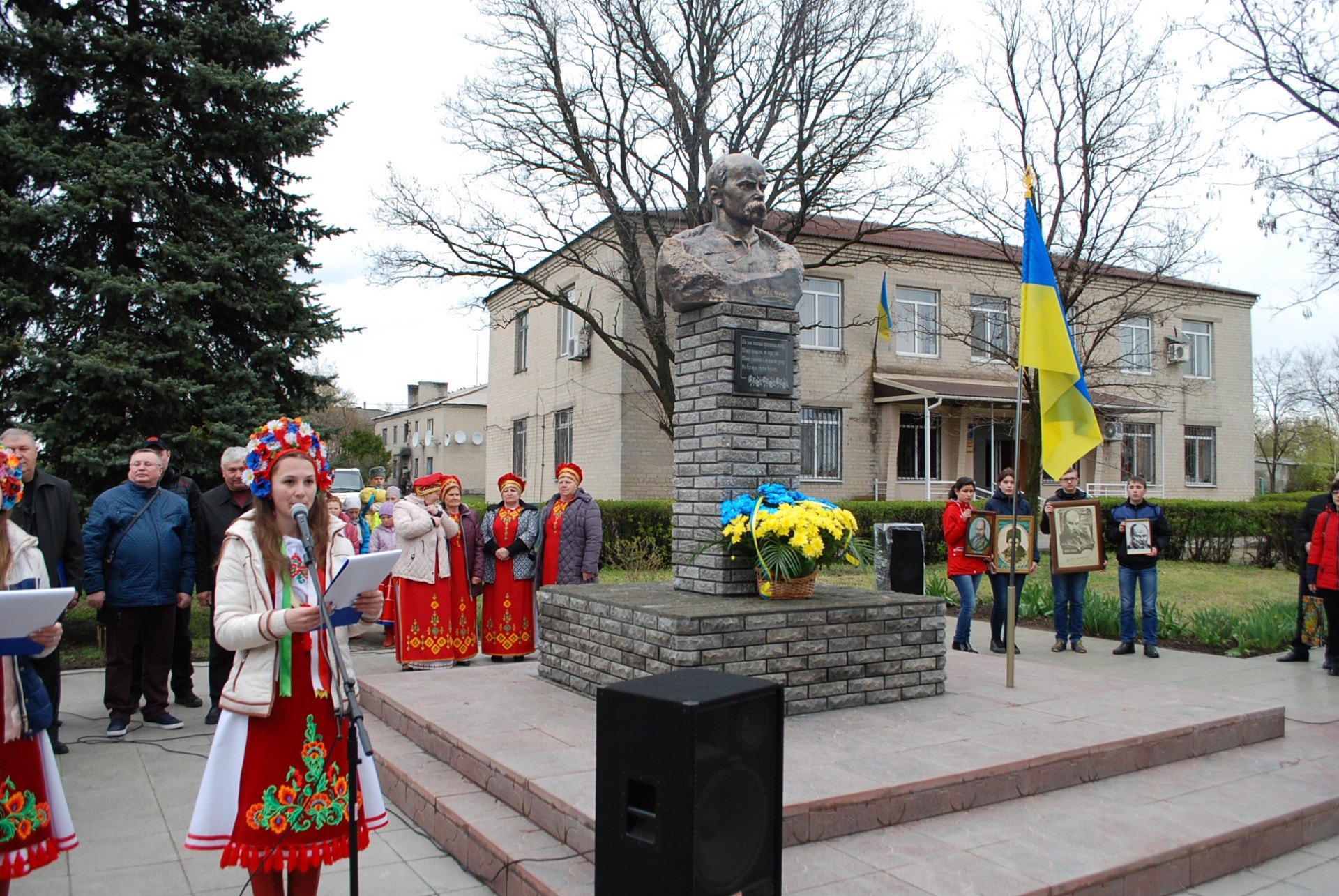 У Сергіївці встановлено пам’ятник Тарасу Шевченку