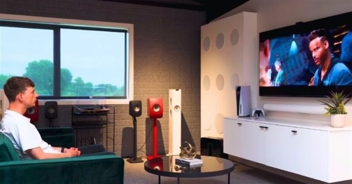 Телевізор у маленьку кімнату: як підібрати діагональ, щоб очі не втомлювались