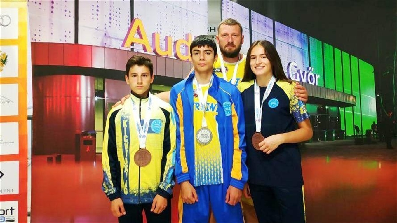 Кікбоксери з Курахового повернулись з чемпіонату Європи з сріблом та бронзою
