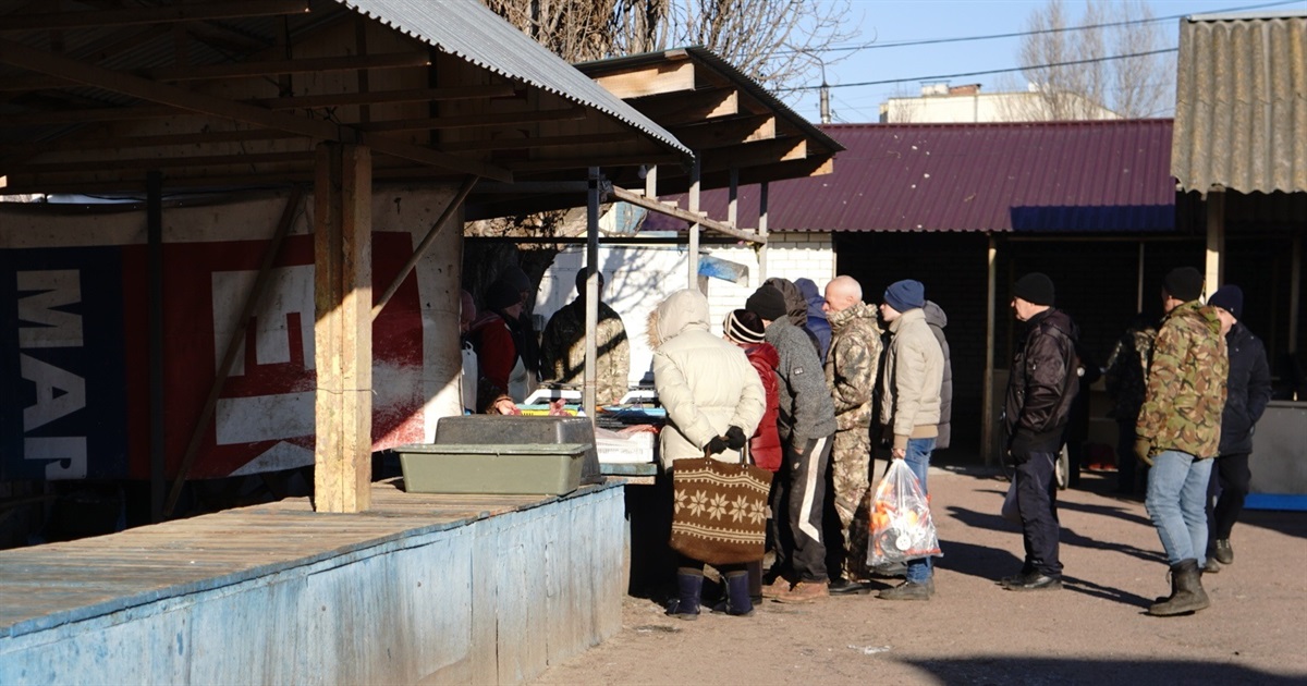 Перший у новому році переяславський базар був млявим: торгувати вийшли лічені продавці