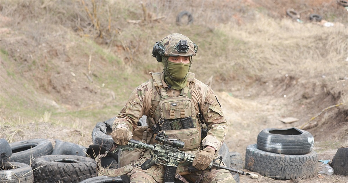 “Я хотів воювати” – Ківі, студент із Нової Зеландії, який став бійцем ЗСУ