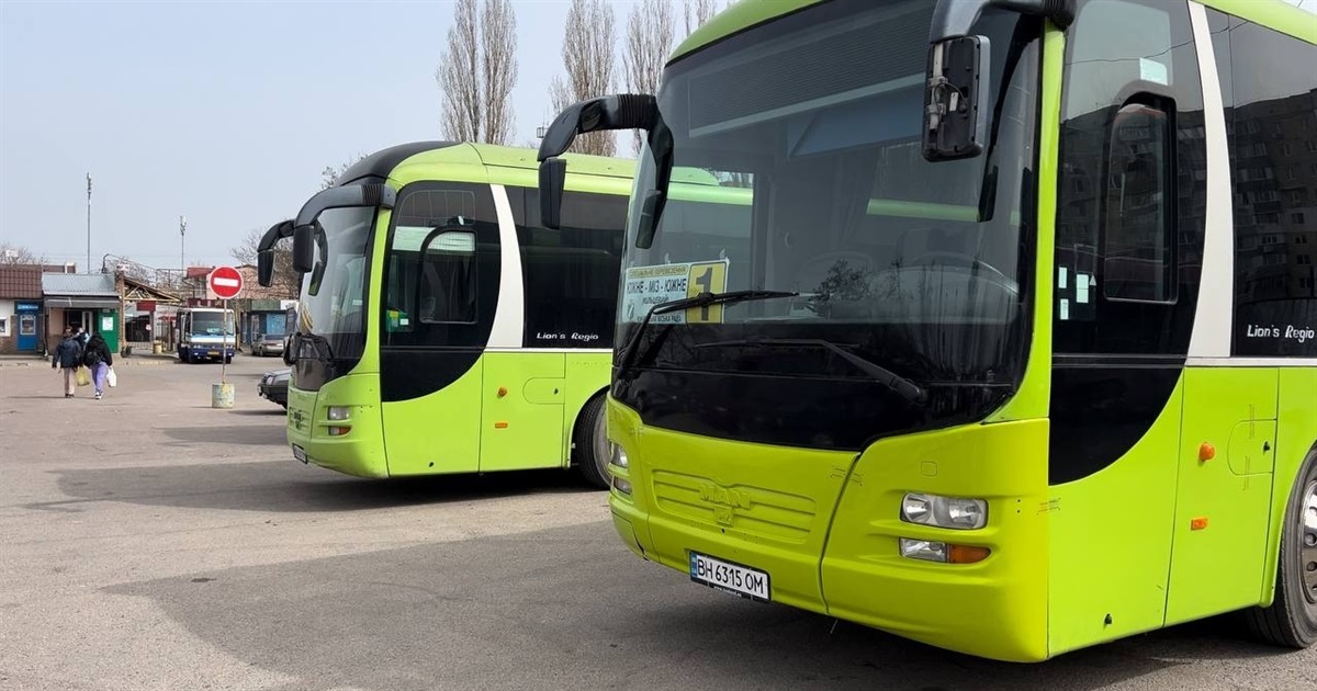 Перевезення в громаді: як пройшов перший місяць роботи соціальних автобусів в Южному