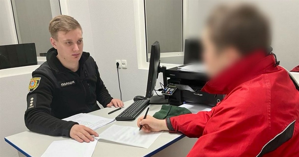 В Ізмаїлі затримали горе-квітникаря за продаж неіснуючих букетів