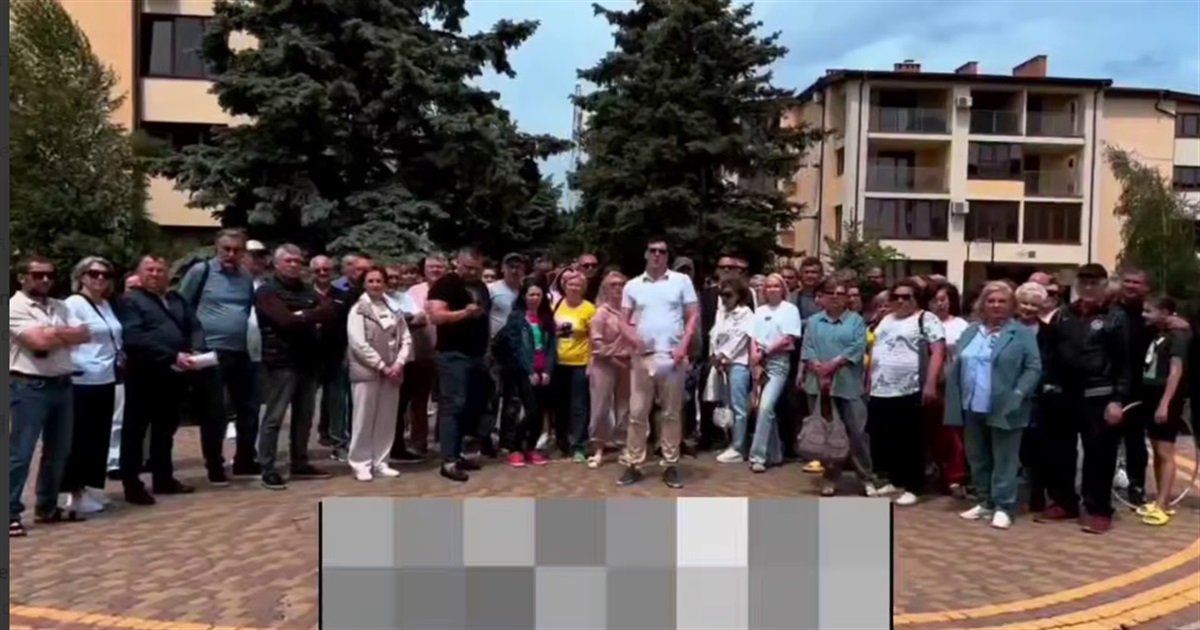 Мешканці окупованого Приморська скаржаться путіну на місцевих чиновників, які віджали їхні квартири