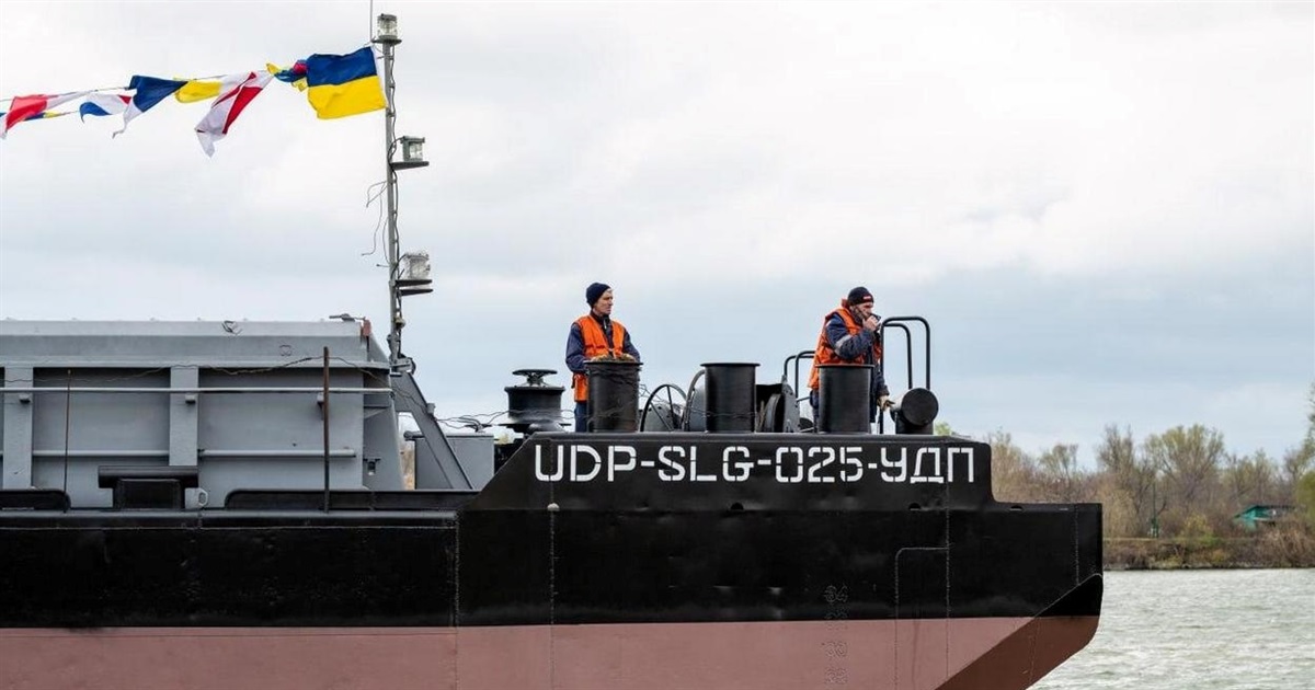 УДП в Ізмаїлі спустило на воду третю SLG-баржу