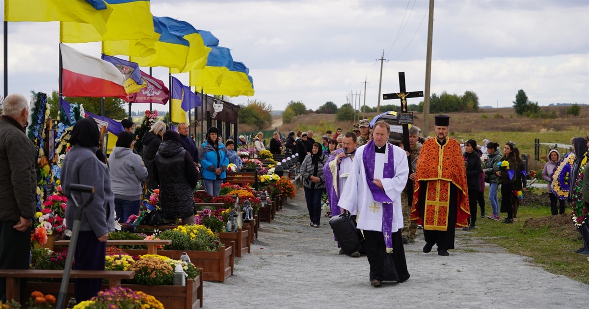 Місяць вважався зниклим безвісти. Городоччани провели в останню путь Віктора Дузяка