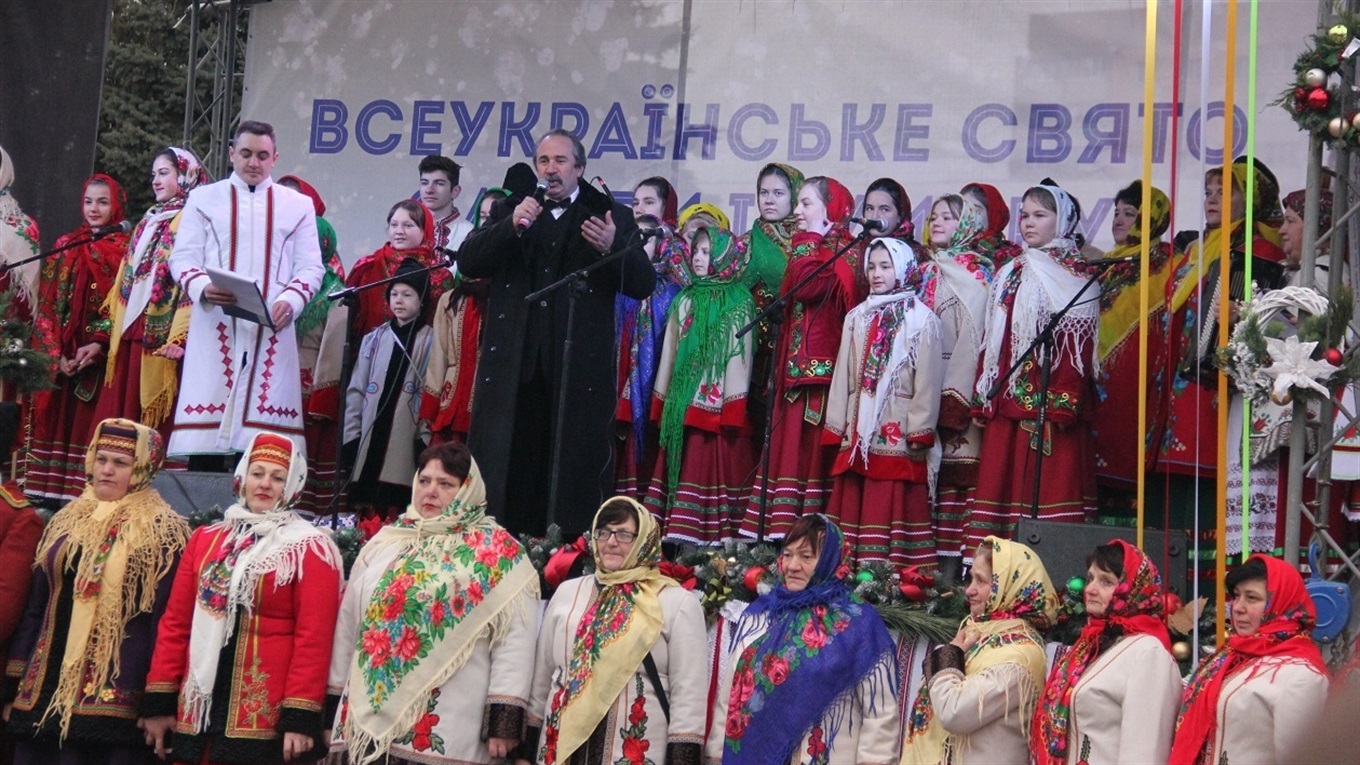 Новий формат, тисячі людей, гумор, частування, десятки розваг: у Калинівці відбулося свято гумору