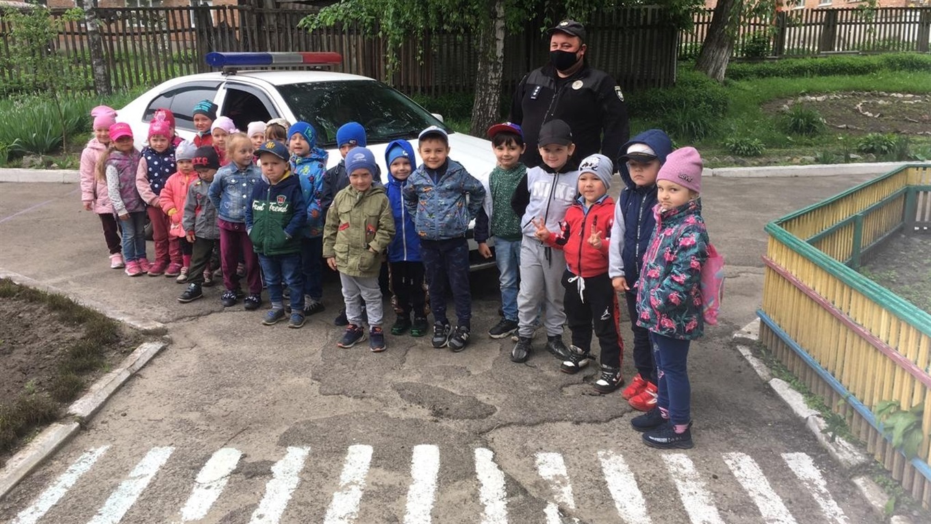 У садочку "Зірочка" малеча спілкувалася з білопільськими поліцейськими