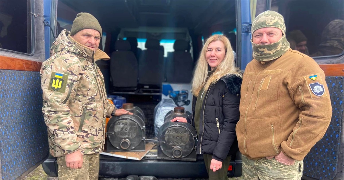 Представники Звягельської громади відвідали наших захисників та передали їм подарунки