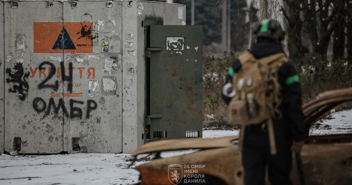 Виходили пішки на світанку. Військові вивели з Костянтинівки жінку з 5-річним сином