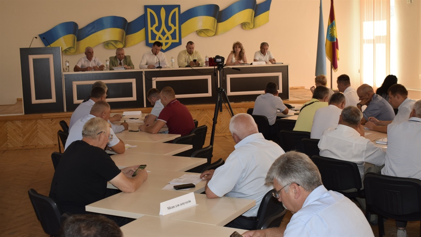 Районна рада виділила кошти на навчання талановитих студентів: засідання сесії