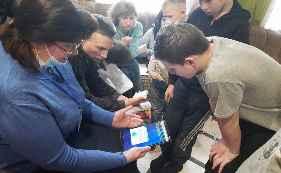 Підлітків з «Отчого дому» зі світом професій знайомили фахівці центру зайнятості